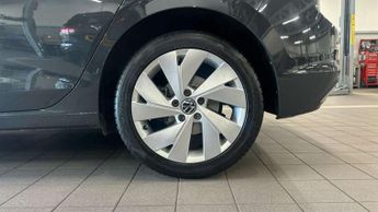 Volkswagen Golf 1.5 eTSI 150 Style 5dr DSG