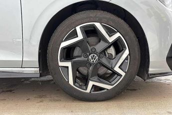 Volkswagen Golf 1.5 eTSI 150 R-Line 5dr DSG