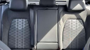Volkswagen Golf 1.5 eTSI 150 R-Line 5dr DSG