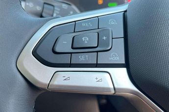 Volkswagen T-Roc 1.5 eTSI Life 5dr DSG