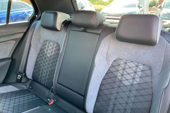 Volkswagen Golf 1.5 eTSI 150 R-Line 5dr DSG