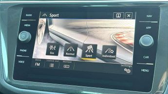 Volkswagen Tiguan 2.0 TDi 150 4Motion R-Line Tech 5dr DSG