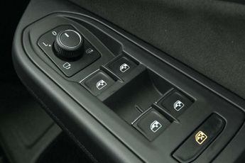 Volkswagen Golf 2.0 TDI 200 GTD 5dr DSG