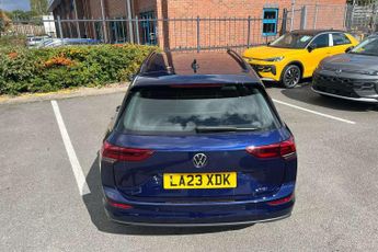 Volkswagen Golf 1.0 eTSI Life 5dr DSG