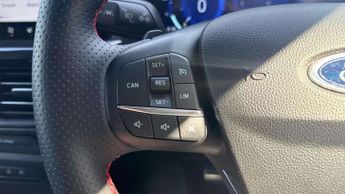 Ford Focus 1.0 EcoBoost Hybrid mHEV 155 ST-Line Vign 5dr Auto