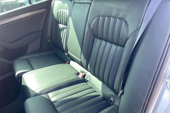Skoda Superb Estate 2.0 TDI CR SE L 5dr DSG