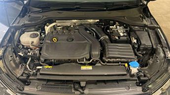Volkswagen Golf 1.5 eTSI 150 Style 5dr DSG