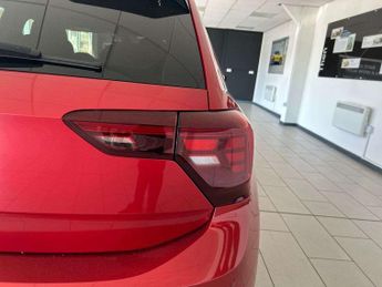 Volkswagen Polo 1.0 TSI R-Line 5dr DSG