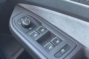 Volkswagen Golf 1.5 eTSI 150 R-Line 5dr DSG