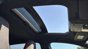 Volkswagen Golf 2.0 TSI GTI 5dr DSG