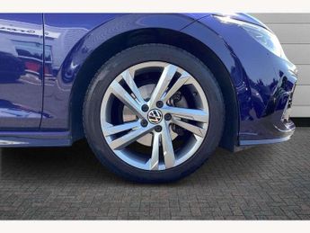 Volkswagen Golf 1.5 eTSI 150 R-Line 5dr DSG