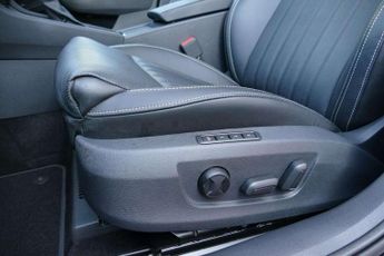 Skoda Superb 2.0 TDI CR 200 Laurin + Klement 5dr DSG