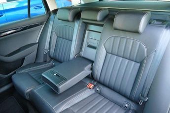 Skoda Superb 2.0 TDI CR 200 Laurin + Klement 5dr DSG