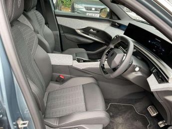 Peugeot 3008 1.6 Plug-in Hybrid 195 GT 5dr Auto