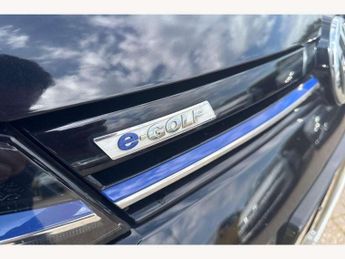 Volkswagen Golf 99kW e-Golf 35kWh 5dr Auto