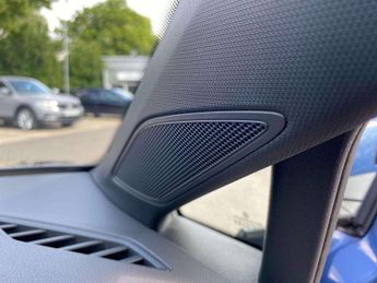 Volkswagen Golf 1.5 eTSI 150 R-Line 5dr DSG