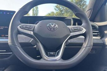 Volkswagen Passat 1.5 TSI eHybrid R-Line 5dr DSG