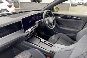 Volkswagen Passat 1.5 TSI eHybrid R-Line 5dr DSG