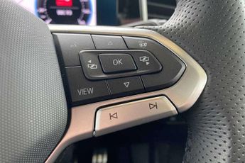 Volkswagen Passat 1.5 TSI eHybrid R-Line 5dr DSG