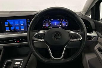 Volkswagen Golf 2.0 TDI Life 5dr DSG