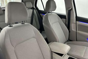 Volkswagen Golf 2.0 TDI Life 5dr DSG