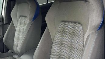Volkswagen Golf 1.4 TSI GTE 5dr DSG