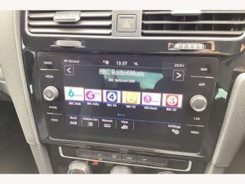 Volkswagen Golf 2.0 TDI R-Line 5dr DSG