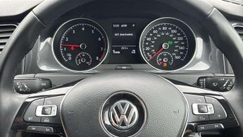 Volkswagen Golf 1.0 TSI 110 SE [Nav] 5dr DSG