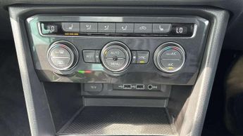 Volkswagen Tiguan 2.0 TDi 150 R-Line 5dr DSG