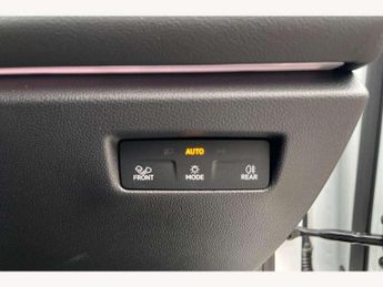 Volkswagen Passat 1.5 TSI eHybrid Elegance 5dr DSG