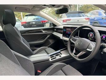 Volkswagen Passat 1.5 TSI eHybrid Elegance 5dr DSG