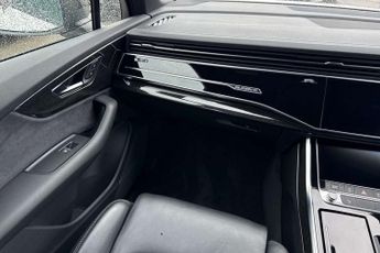 Audi Q7 55 TFSI e Quattro Black Edition 5dr Tiptronic