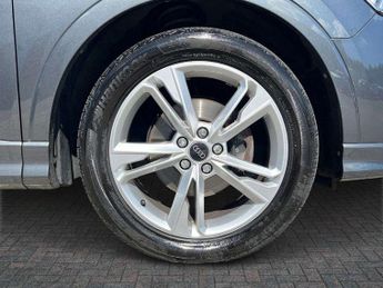 Audi Q3 35 TFSI S Line 5dr S Tronic [Leather]