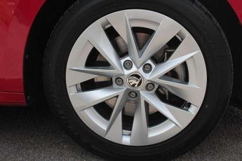 Skoda Octavia 1.4 TSI iV SE L DSG 5dr