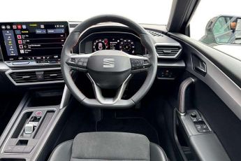 SEAT Leon 1.5 eTSI 115 FR Black Edition 5dr DSG [DAP]