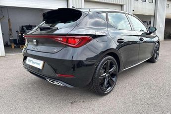 SEAT Leon 1.5 eTSI 115 FR Black Edition 5dr DSG [DAP]