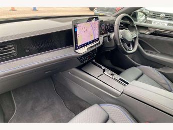 Volkswagen Passat 1.5 TSI eHybrid 272 Black Edition 5dr DSG