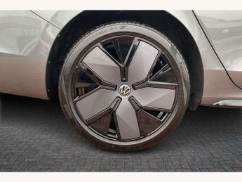 Volkswagen Passat 1.5 TSI eHybrid 272 Black Edition 5dr DSG