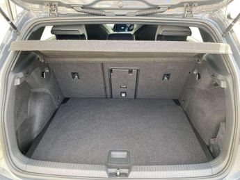 Volkswagen Golf 1.5 eTSI 150 R-Line 5dr DSG