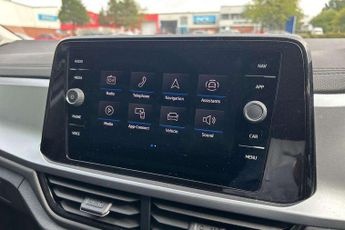 Volkswagen T-Roc 1.5 TSI Life 5dr DSG