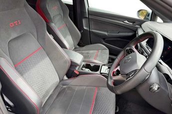 Volkswagen Golf 2.0 TSI 300 GTI Clubsport 5dr DSG