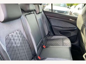 Volkswagen Golf 2.0 TDI 150 R-Line 5dr DSG