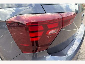 Volkswagen Polo 1.0 TSI Life 5dr DSG