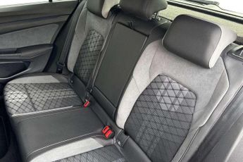 Volkswagen Golf 2.0 TDI 150 R-Line 5dr DSG