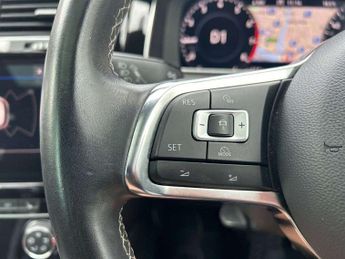 Volkswagen Golf 1.5 TSI EVO 150 R-Line 5dr DSG