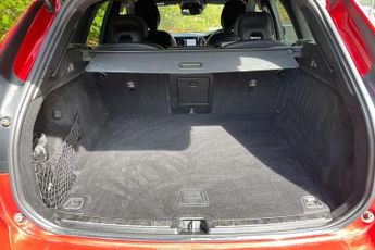 Volvo XC60 2.0 T5 [250] R DESIGN 5dr AWD Geartronic