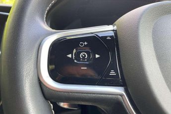 Volvo XC60 2.0 T5 [250] R DESIGN 5dr AWD Geartronic