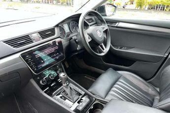 Skoda Superb 2.0 TDI CR SE L Executive 5dr DSG [7 Speed]