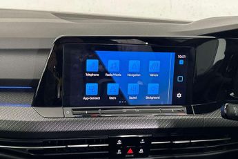 Volkswagen Golf 1.5 eTSI 150 R-Line 5dr DSG