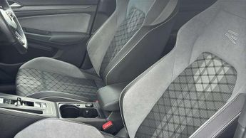 Volkswagen Golf 1.5 eTSI 150 R-Line 5dr DSG